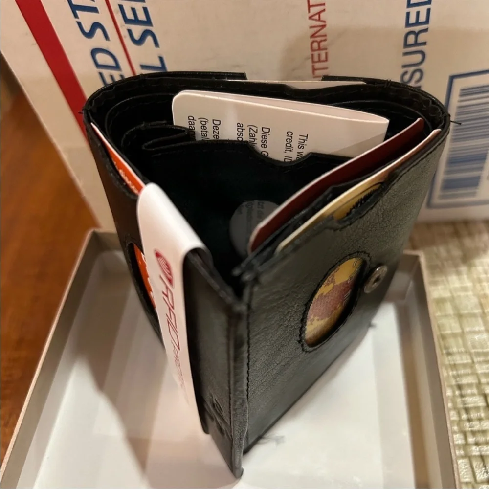 Spikes & Sparrow Black Leather Trifold RFID Blocking Wallet NIB Men’s Compact
